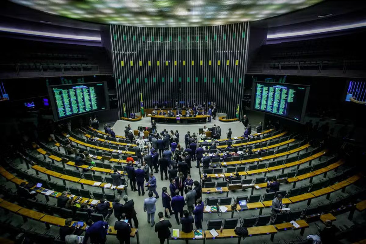 Política: Câmara aprova texto-base da 2ª fase da regulamentação da reforma tributária