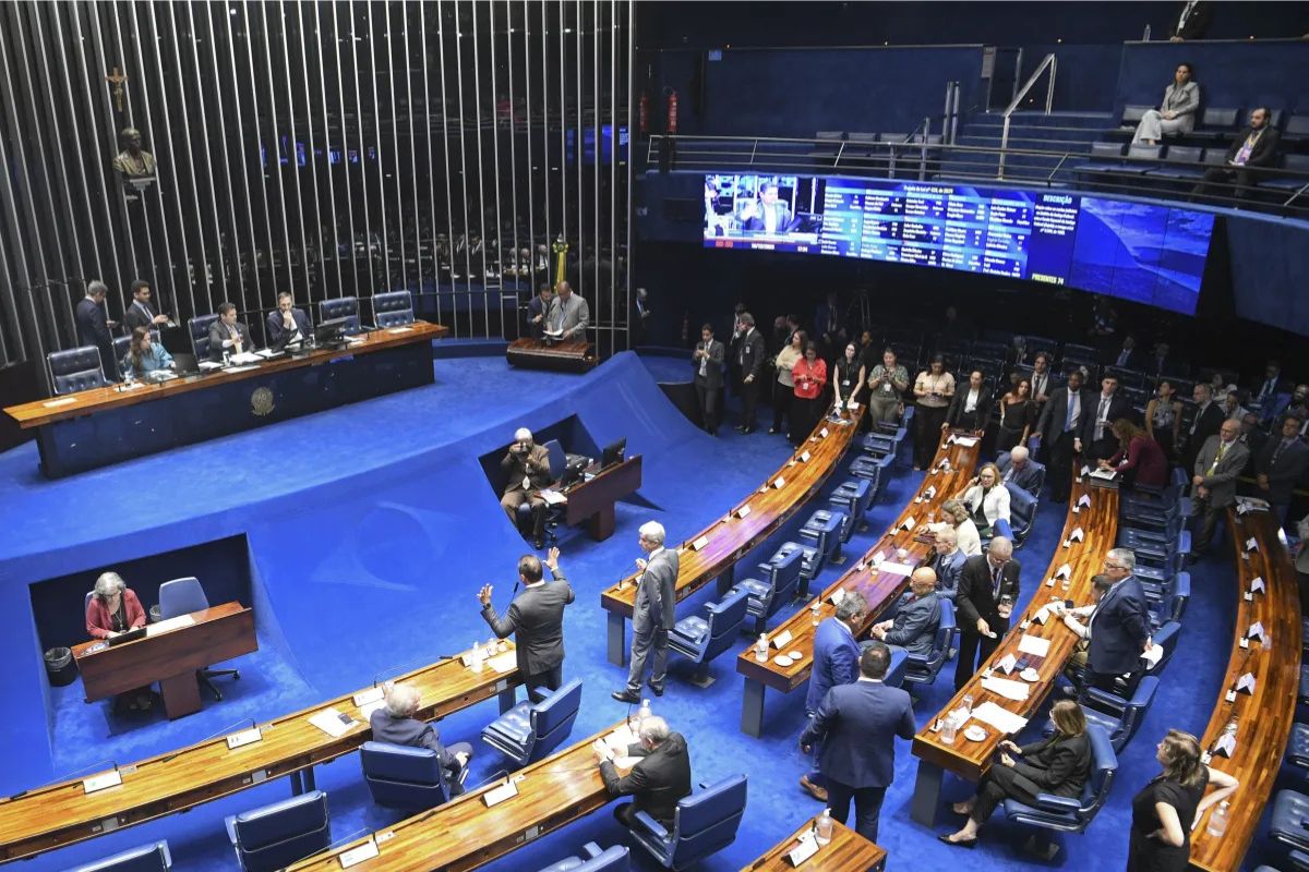 Política: Senado aprova PL da Dosimetria e projeto segue para sanção presidencial