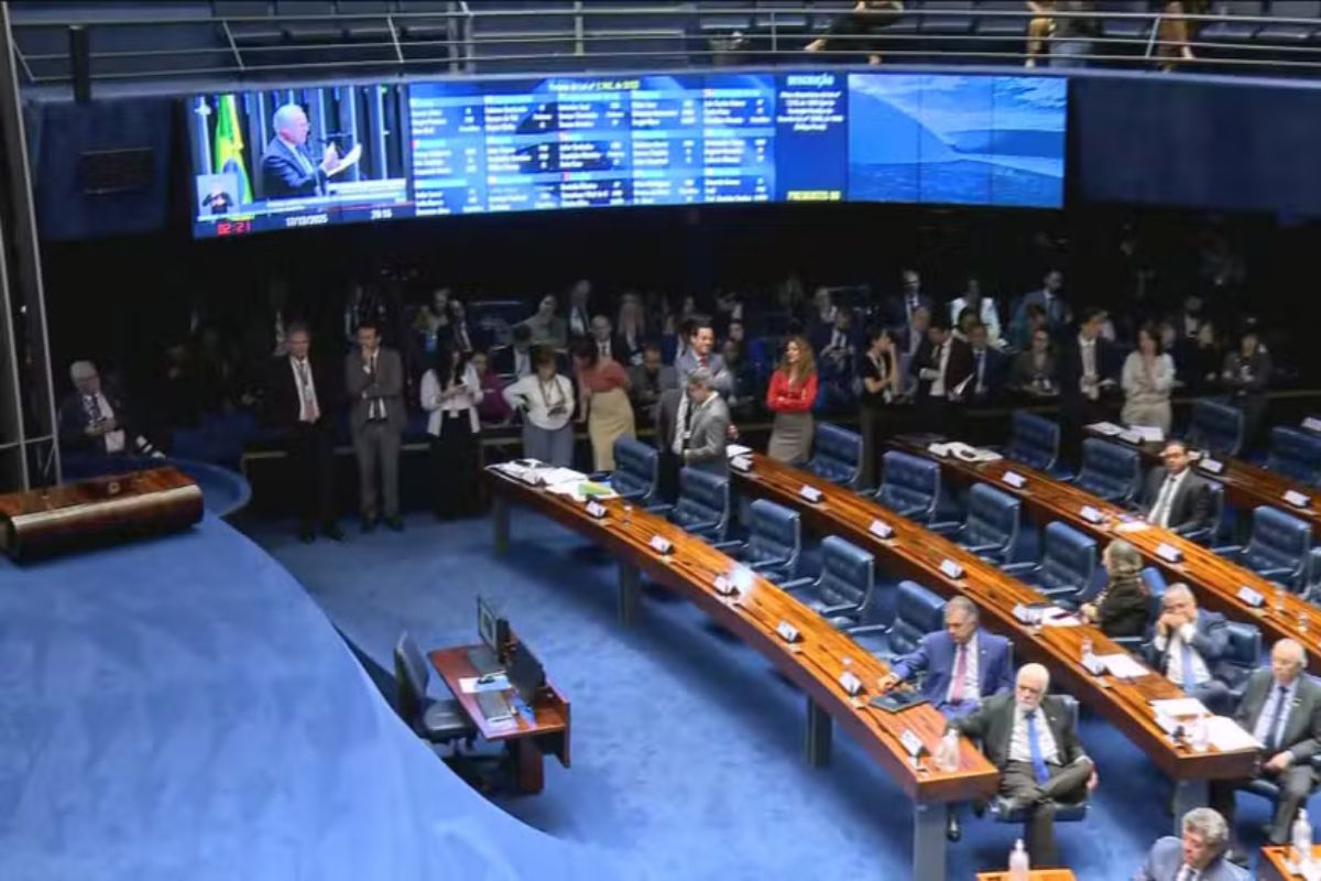 Política: Lula sinaliza veto ao projeto aprovado pelo Senado que reduz penas de condenados do 8 de janeiro e de Bolsonaro; entenda próximos passos