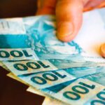 Economia: Governo oficializa salário mínimo de R$ 1.621 em 2026 com reajuste acima da inflação