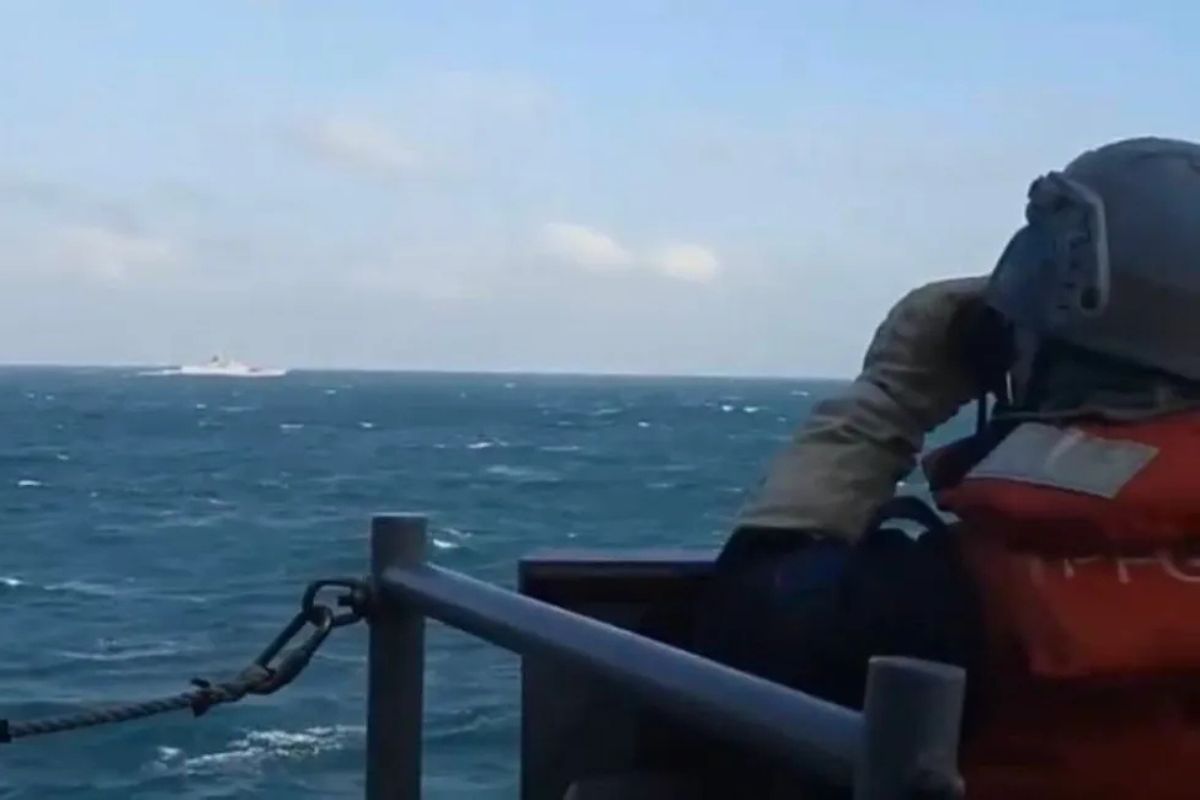 Tensão: China lança foguetes em direção a Taiwan durante exercícios militares com munição real