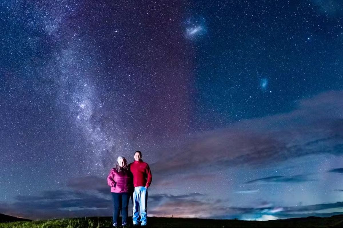 Fenômeno: Aurora boreal na Serra Gaúcha? Fenômeno raro deixa céu roxo e intriga especialistas no RS