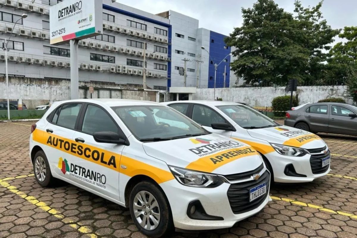 CNH em SP: prova prática passa a aceitar carro automático e elimina baliza