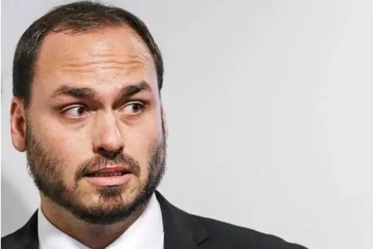 Racha político em SC: bloco de centro se articula para isolar o PL nas eleições de 2026