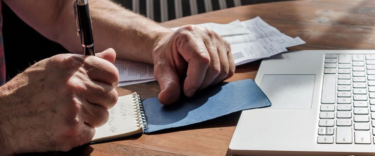 Ano novo, vida financeira nos trilhos: especialista dá dicas para começar 2026 no azul