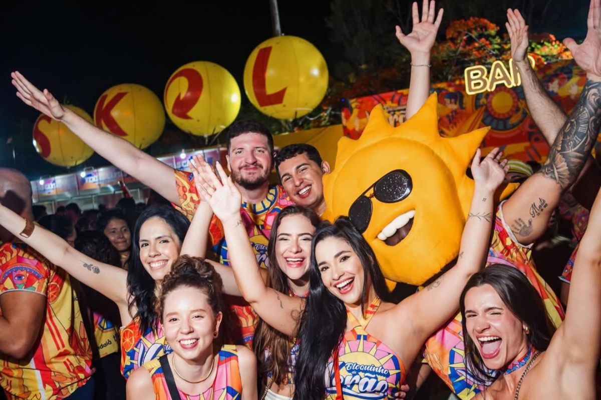 Folia: Bloquinho de Verão 2026 estreia com casa lotada e abre temporada pré-carnavalesca em Fortaleza