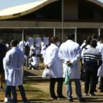 Educação: CFM discute barrar atuação de 13 mil formandos de Medicina reprovados em exame nacional