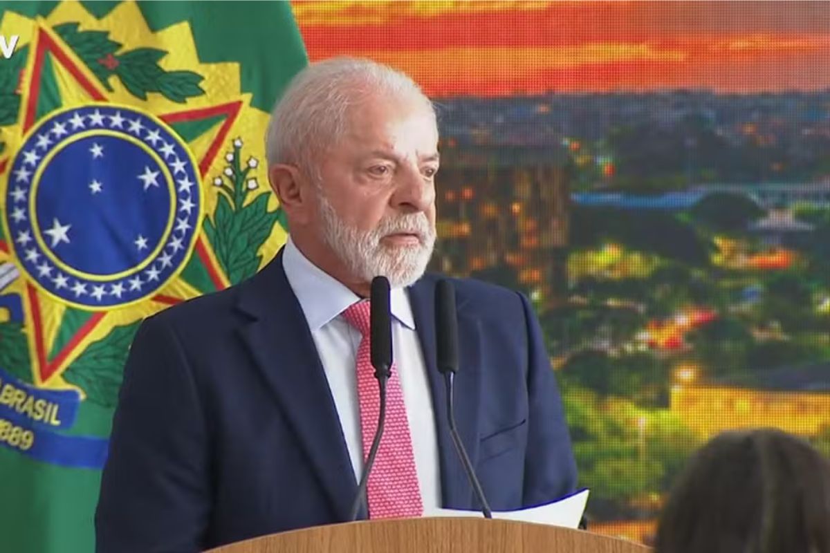 Política: Lula veta integralmente PL que reduzia penas de Bolsonaro e condenados por atos golpistas