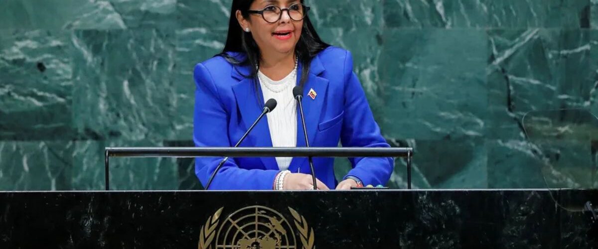 Ataque: Vice-presidente da Venezuela diz não saber onde Maduro está e exige prova de vida ao governo Trump