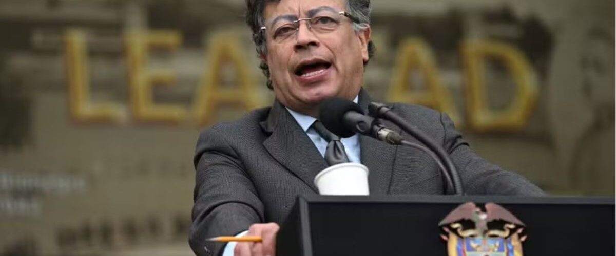 Crise: Colômbia envia Exército à fronteira com a Venezuela após ataques dos EUA