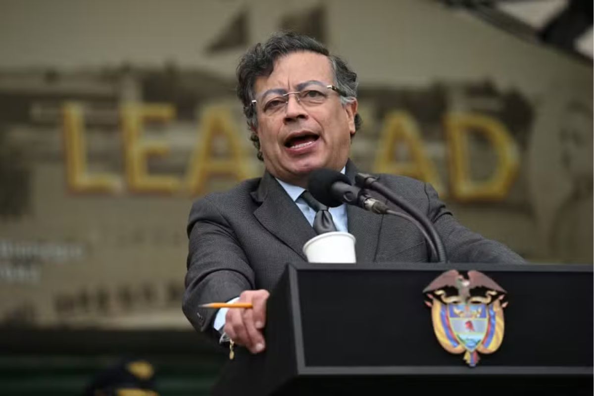 Crise: Colômbia envia Exército à fronteira com a Venezuela após ataques dos EUA