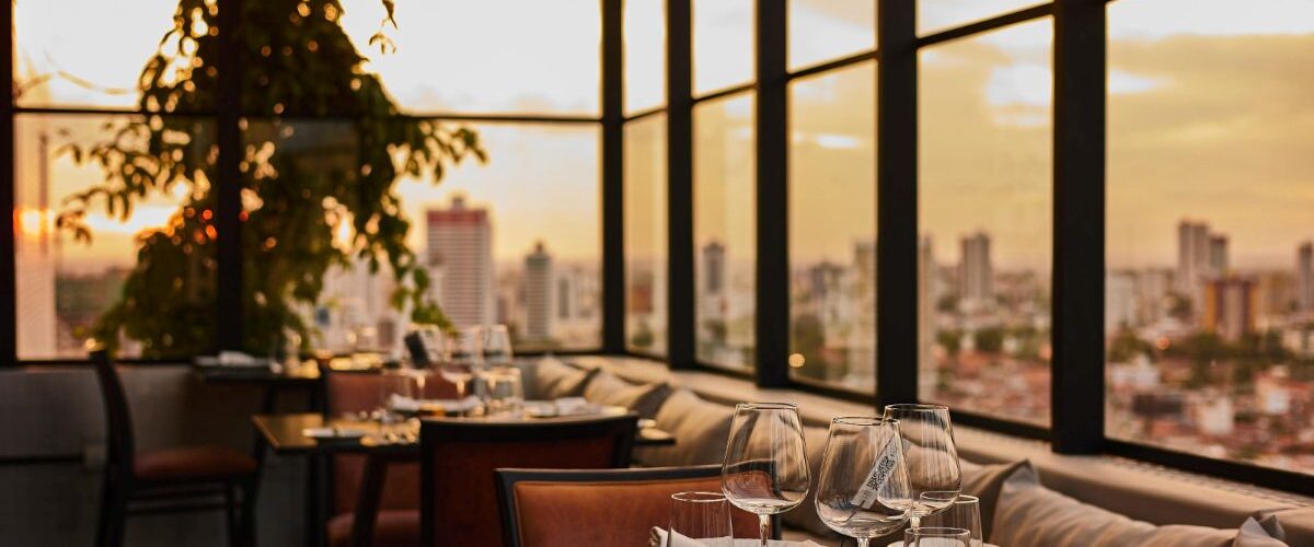 Gastronomia: Restaurante de Erick Jacquin no Nordeste celebra cinco anos como referência gastronômica em João Pessoa