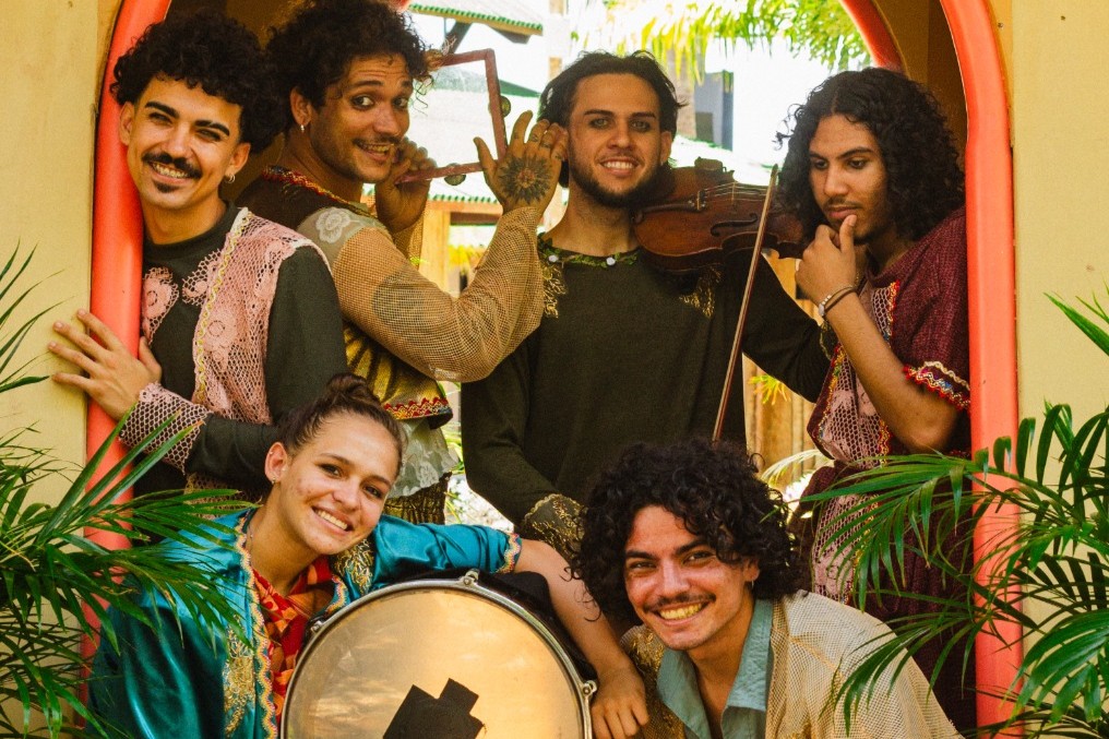 Show: Intervenção cênica “Cataboom” estreia novo espetáculo sobre a natureza no Parque Arvorar em 2026