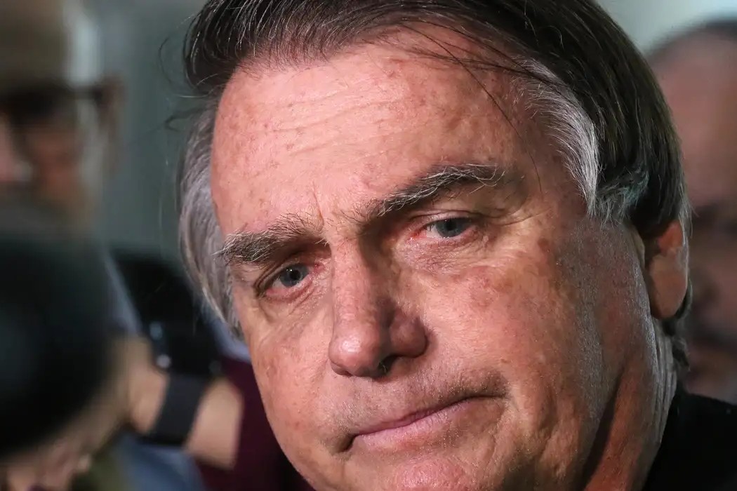 Justiça: Defesa de Bolsonaro volta a pedir prisão domiciliar ao STF por motivos de saúde