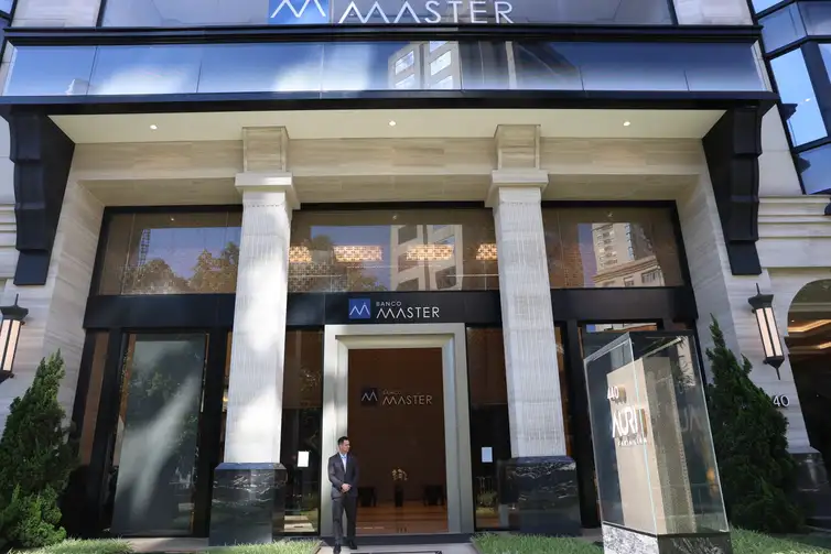 Política: Senado instala comissão para apurar suspeitas de fraudes bilionárias no Banco Master