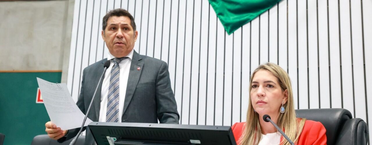 Alece aprova reajuste do piso do magistério e outras matérias