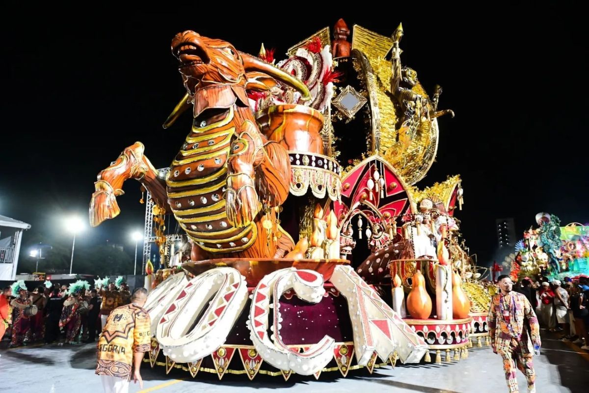 Carnaval: Atrasos, confusão e incidentes marcam 1ª noite do Especial de SP