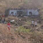 Acidente: Ônibus com romeiros capota e deixa 15 mortos no Sertão de Alagoas