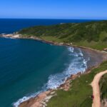 Destino: Garopaba combina praias, dunas e surfe no verão catarinense