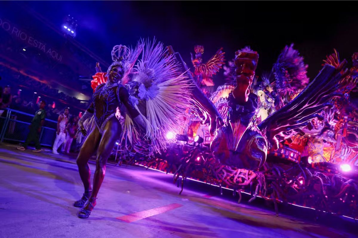 Carnaval: Vila Isabel e Salgueiro brilham no 3º dia do Grupo Especial do Rio