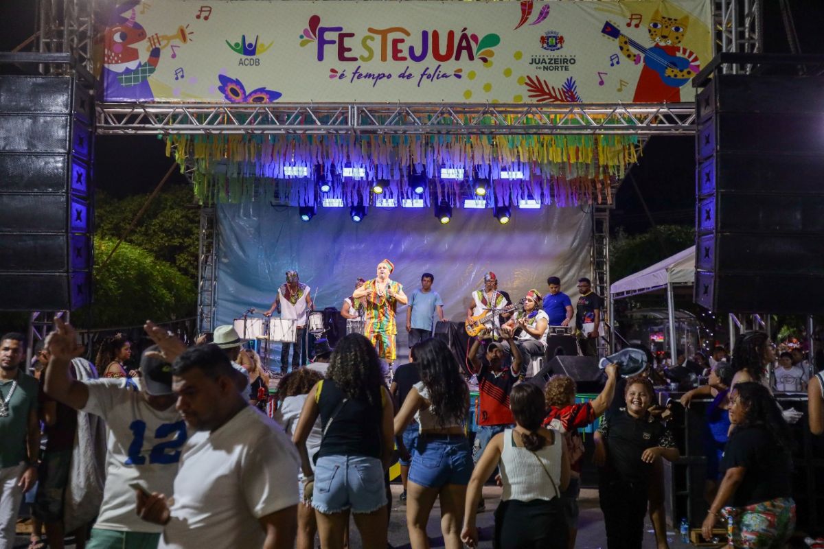 Folia: FesteJuá abre Carnaval com cultura e artistas locais em Juazeiro do Norte