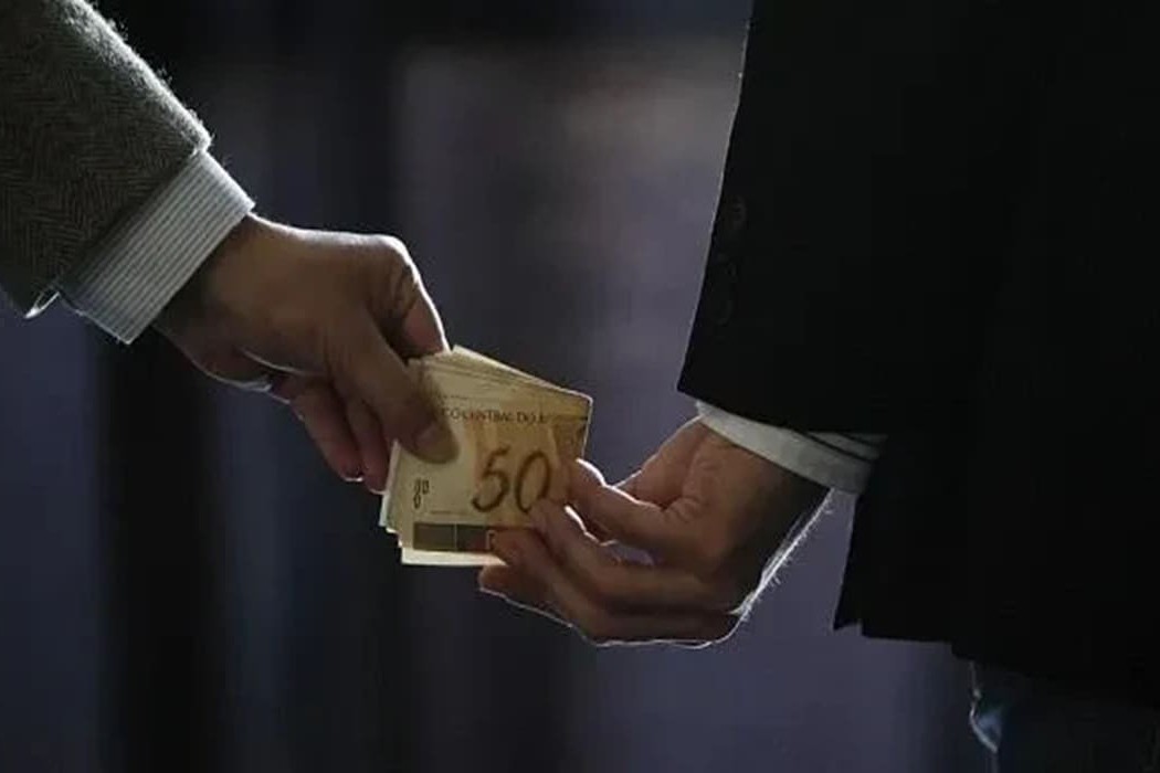 Política: Brasil mantém segunda pior nota histórica em índice global de percepção da corrupção