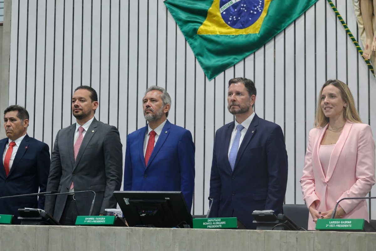 Política: Alece inicia trabalhos de 2026 com sessão solene e presença do governador Elmano