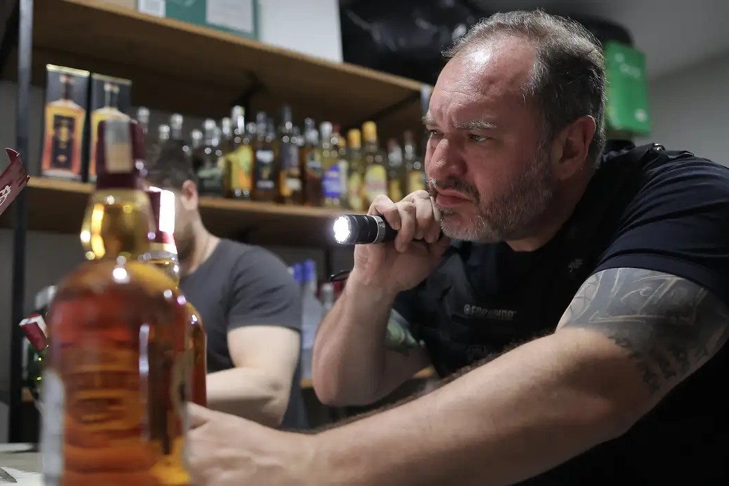 Saúde: Carnaval acende alerta para risco de metanol em bebidas adulteradas