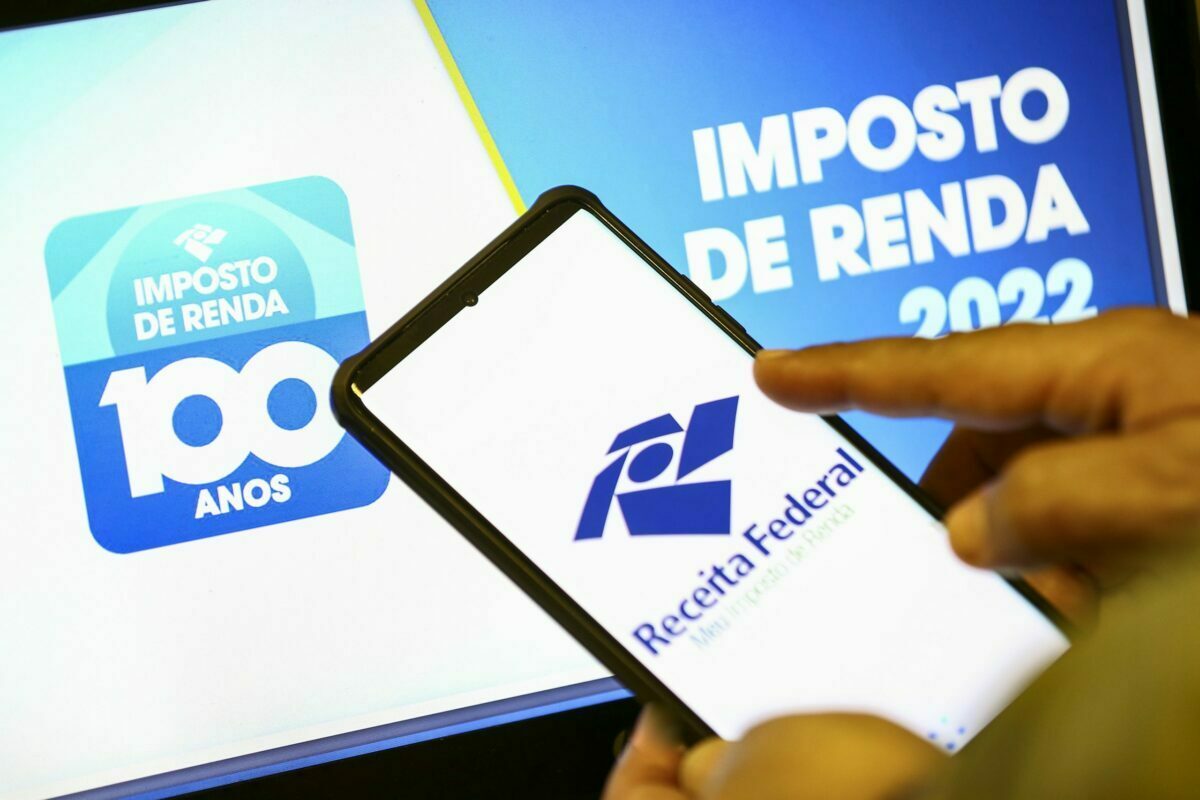 Economia: Governo envia alertas sobre Imposto de Renda pelo Gov.br e WhatsApp