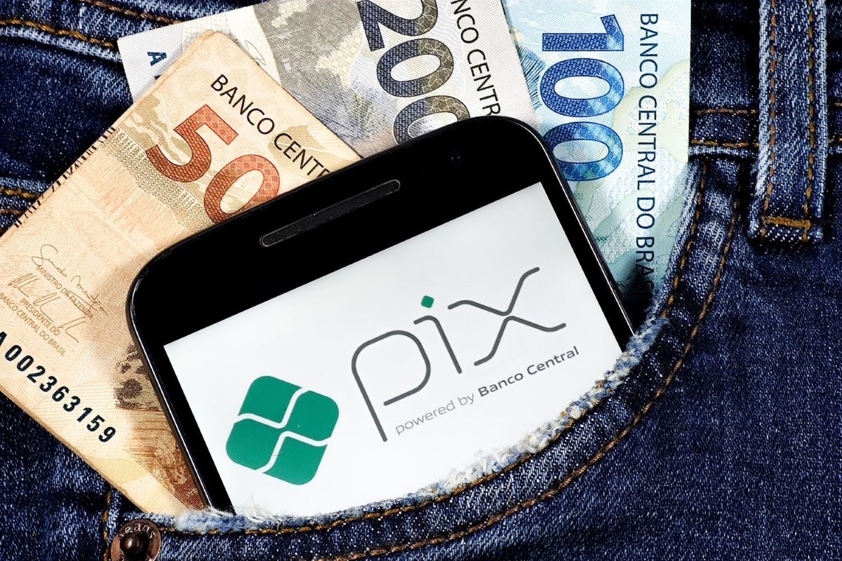 Economia: Instabilidade em apps bancários provoca onda de reclamações neste sábado