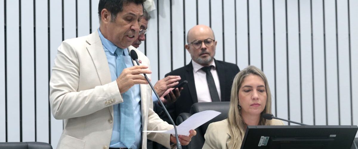 Política: Alece aprova política estadual contra desperdício de alimentos no Ceará