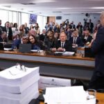 Política: CPMI pede indiciamento de 216