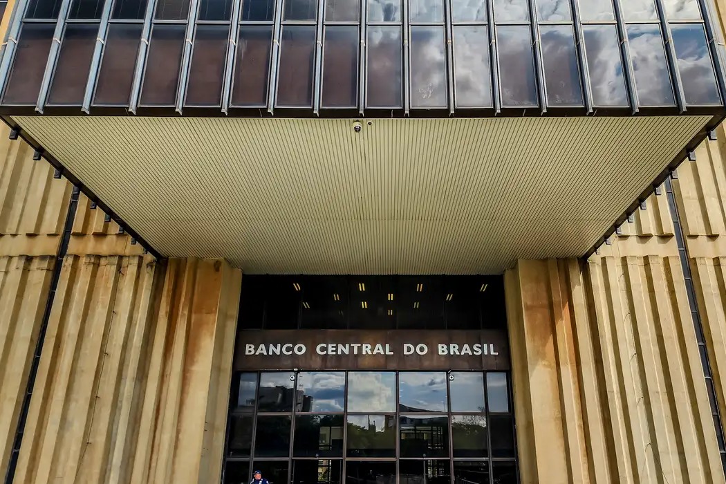 Economia: Inflação sobe para 4,17% em 2026