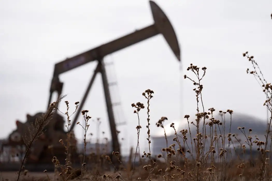 Energia: Países liberam reservas de petróleo