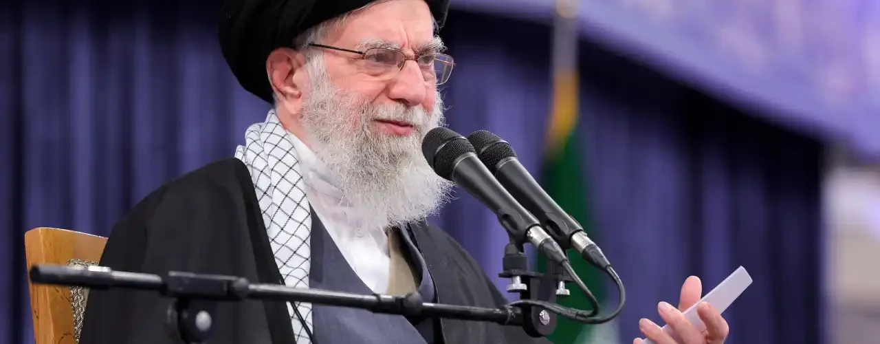Conflito: Irã confirma morte de Ali Khamenei