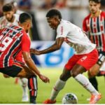 Futebol: São Paulo vira e lidera Brasileirão