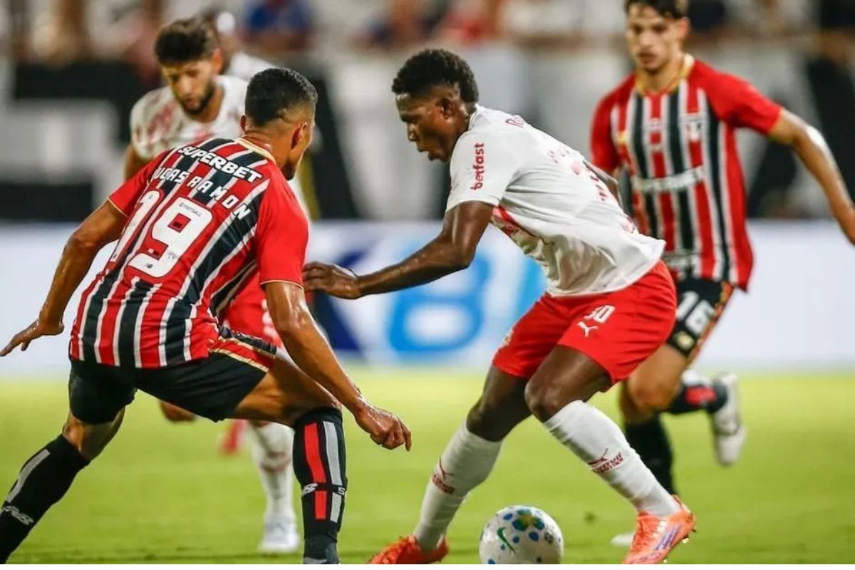 Futebol: São Paulo vira e lidera Brasileirão