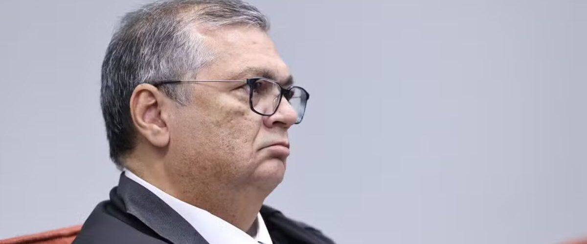 Justiça: Dino muda punição a magistrados