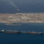 Mundo: Petroleiros voltam a cruzar Ormuz