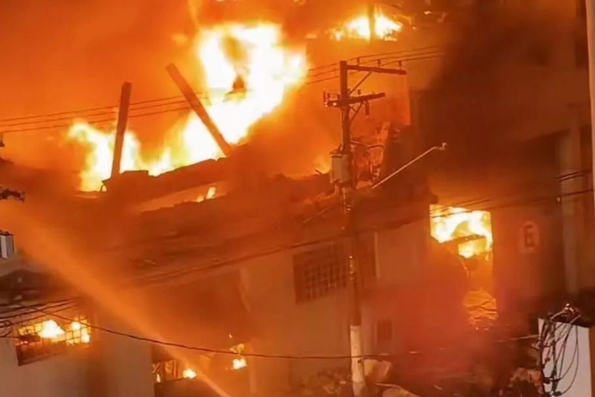 Prejuízo: Incêndio atinge centro de SP