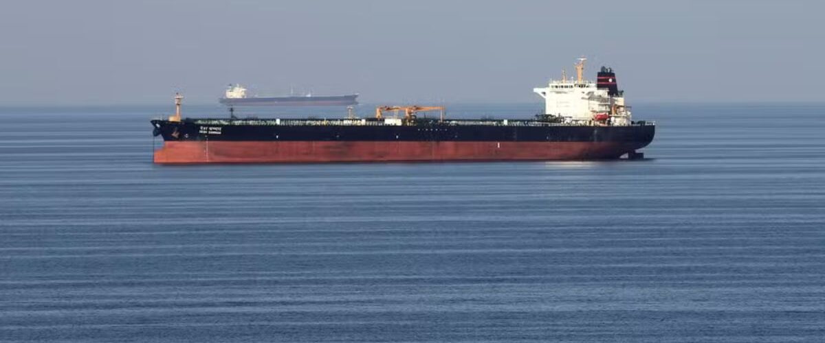 Guerra: EUA dizem afundar 17 barcos do Irã