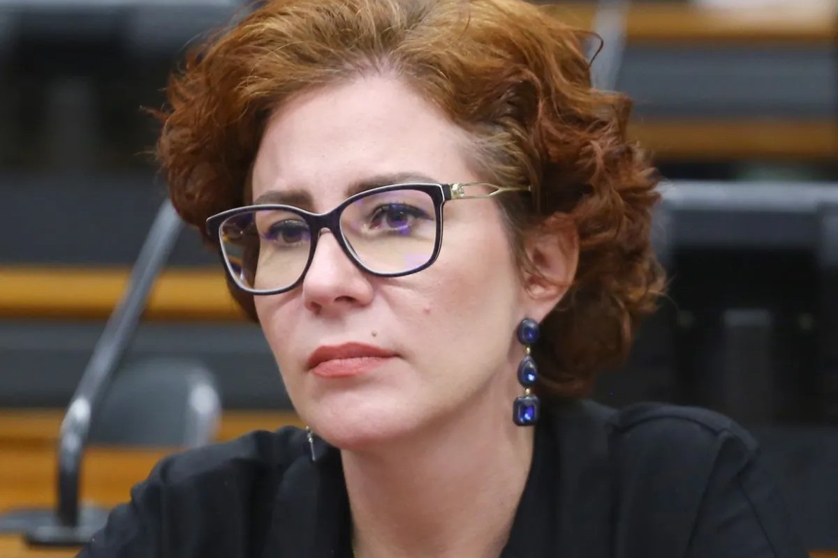 Política: Itália autoriza extradição de Zambelli