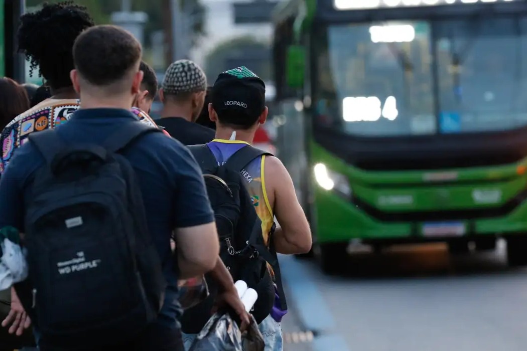 Economia: Serviços crescem 0,3% e batem recorde