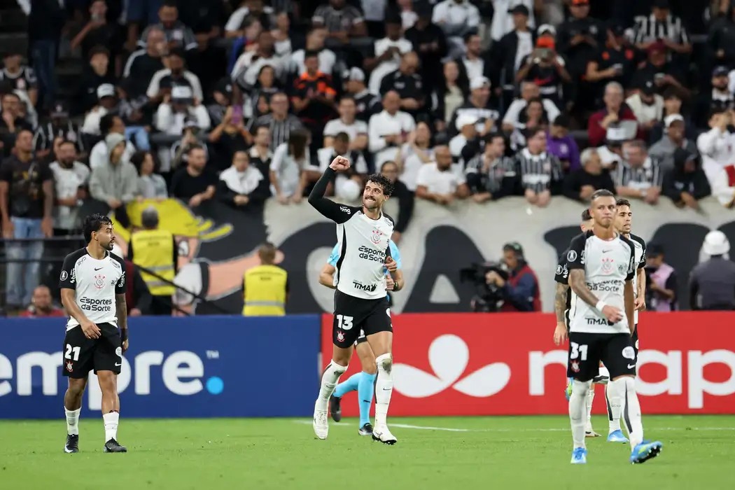 Esporte: Corinthians vence e mantém 100% na Libertadores