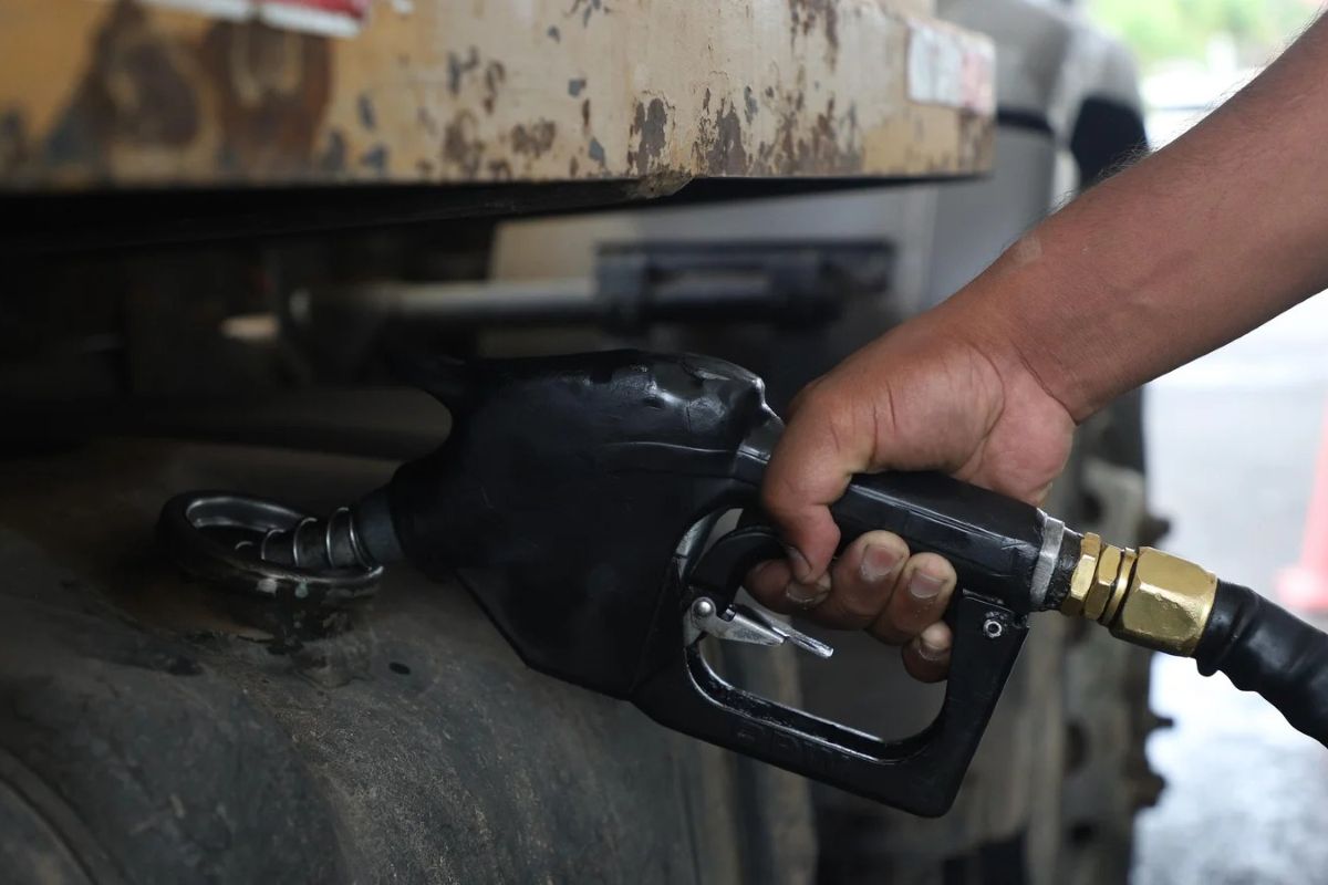 Economia: Inflação sobe 0,88% em março e supera previsão