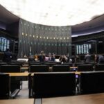 Política: PL cresce e União perde força na Câmara