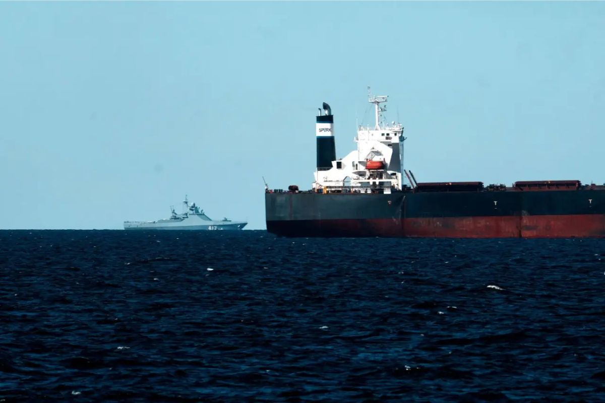 Energia: Frota fantasma transporta petróleo global