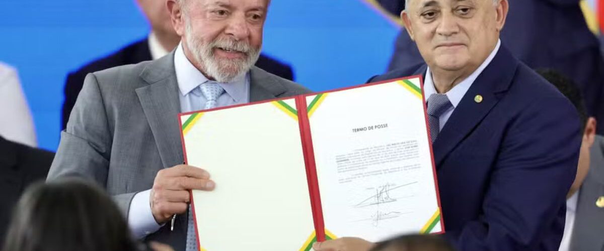 Política: Guimarães assume articulação do governo Lula