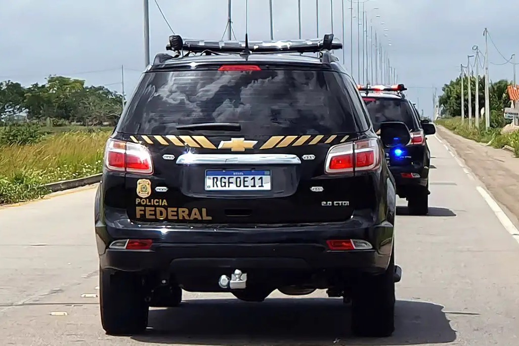 Segurança: PF apreende 1 tonelada de maconha em rodovia