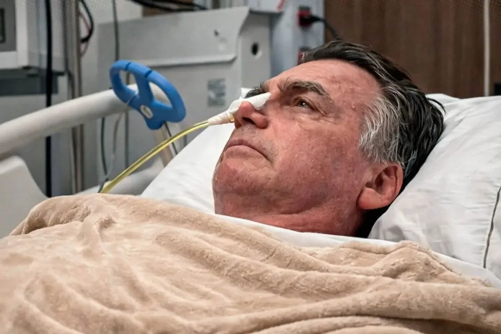Bolsonaro evolui bem após cirurgia e pode ter alta